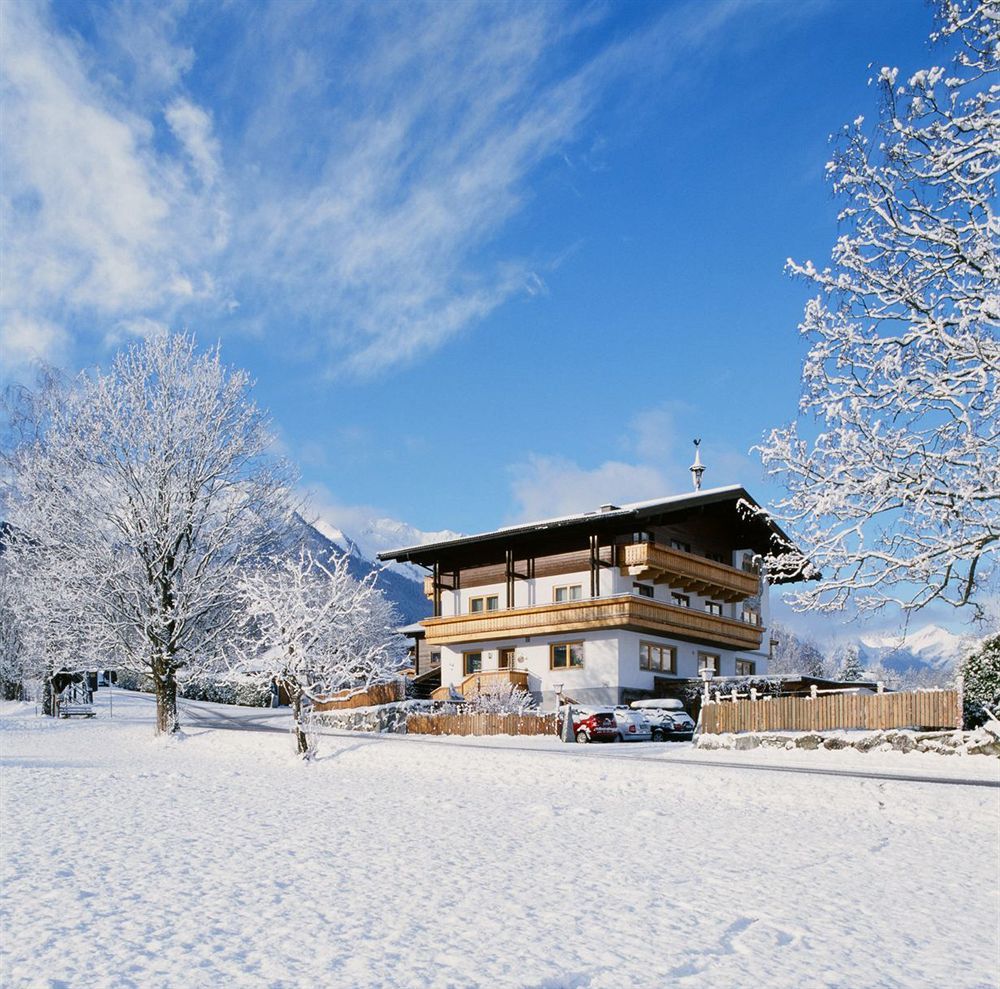 Pension Kristall Bramberg am Wildkogel Exteriör bild